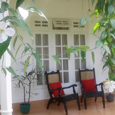 Anusha Apartment 15 Homestay Galle Exterior photo