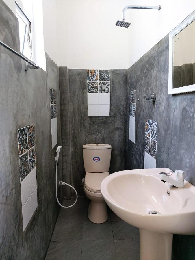 Anusha Apartment 15 Homestay Galle Exterior photo