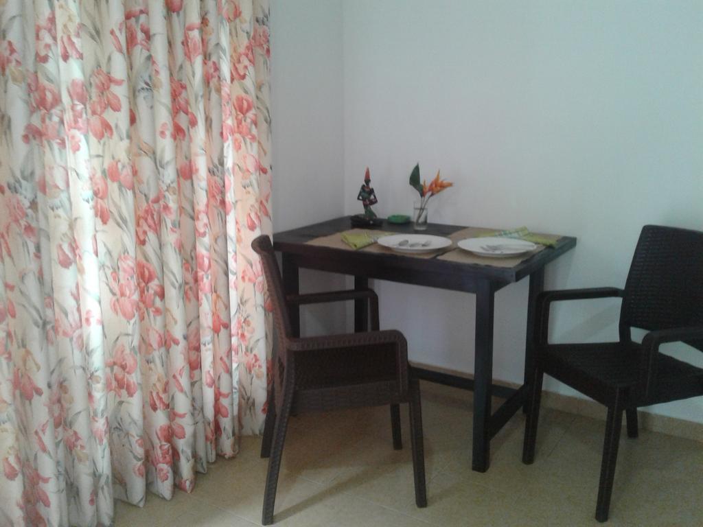 Anusha Apartment 15 Homestay Galle Exterior photo