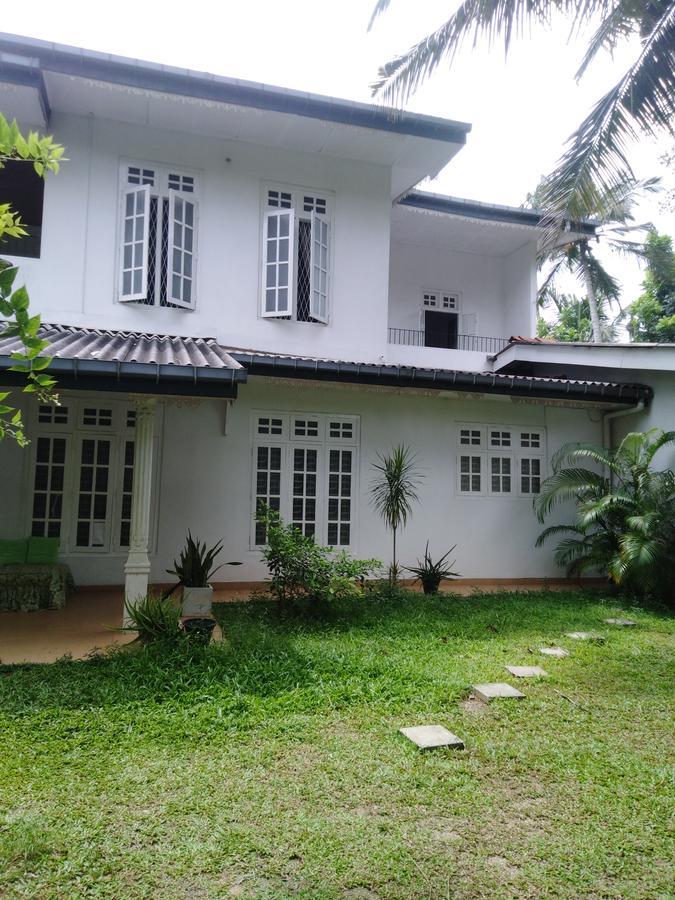 Anusha Apartment 15 Homestay Galle Exterior photo
